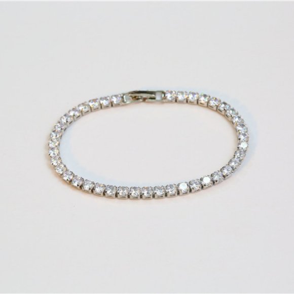 NEW 18K White Gold Plated Round Diamond Bracelet - Picture 4 of 7